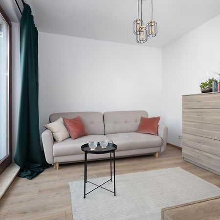 Apartament Goclawska Swps Pge Narodowy Dworzec Wschodni Soho Factory Varşovia Exterior foto